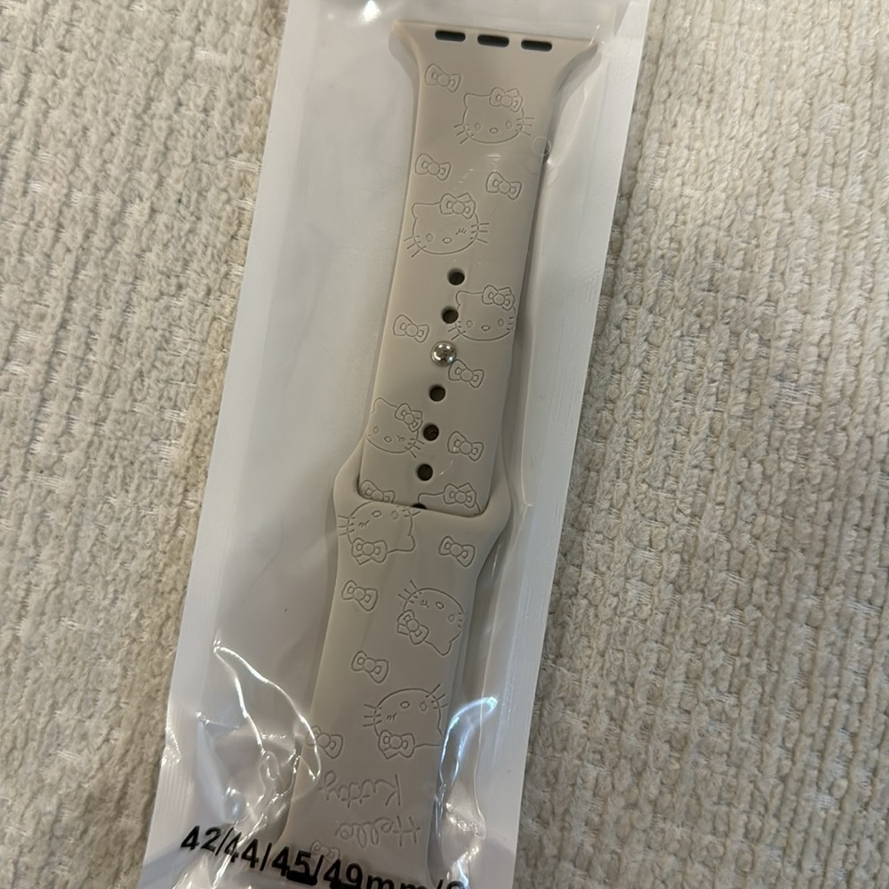 🤍Hello Kitty Apple Watch Band🤍 - Picture 2 of 2